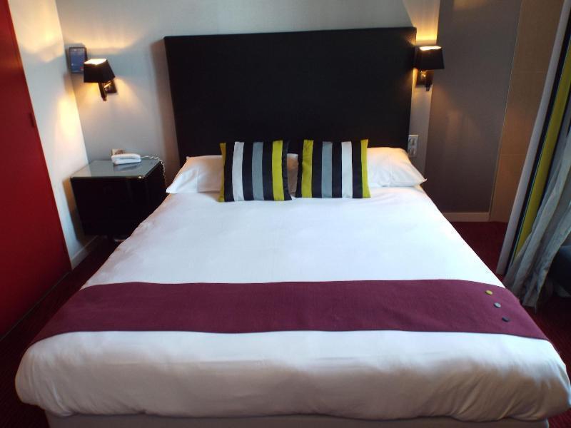 Logis Hotel Saint Martin Ορλεάνη Εξωτερικό φωτογραφία