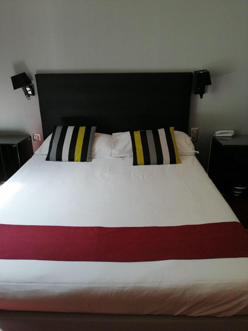 Logis Hotel Saint Martin Ορλεάνη Εξωτερικό φωτογραφία