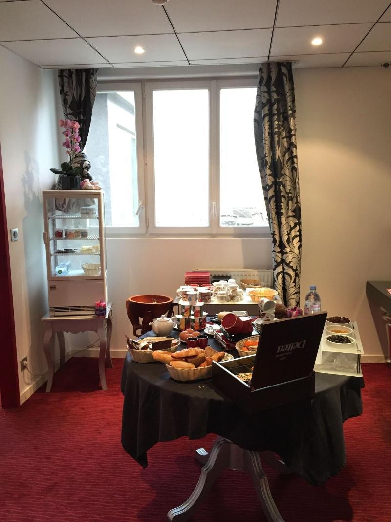 Logis Hotel Saint Martin Ορλεάνη Εξωτερικό φωτογραφία