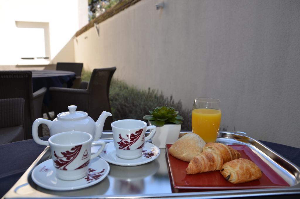 Logis Hotel Saint Martin Ορλεάνη Εξωτερικό φωτογραφία
